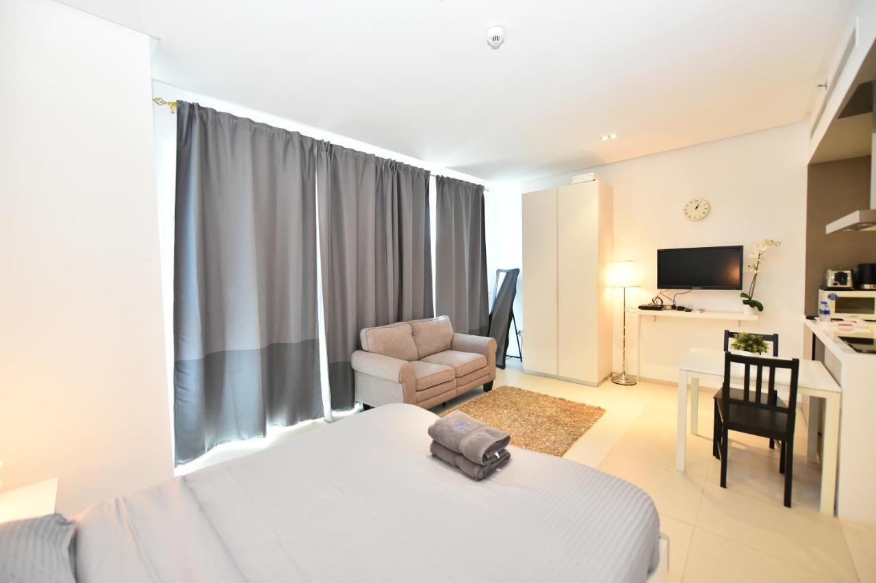 Апартаменты Cozy Studio Apt In Marina - Near Metro, Beach & Mall Дубай Экстерьер фото