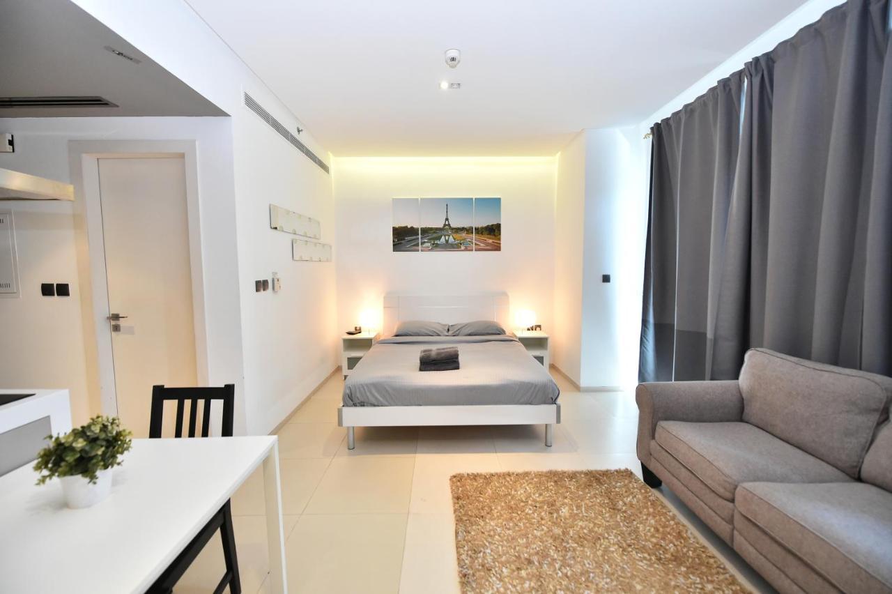 Апартаменты Cozy Studio Apt In Marina - Near Metro, Beach & Mall Дубай Экстерьер фото